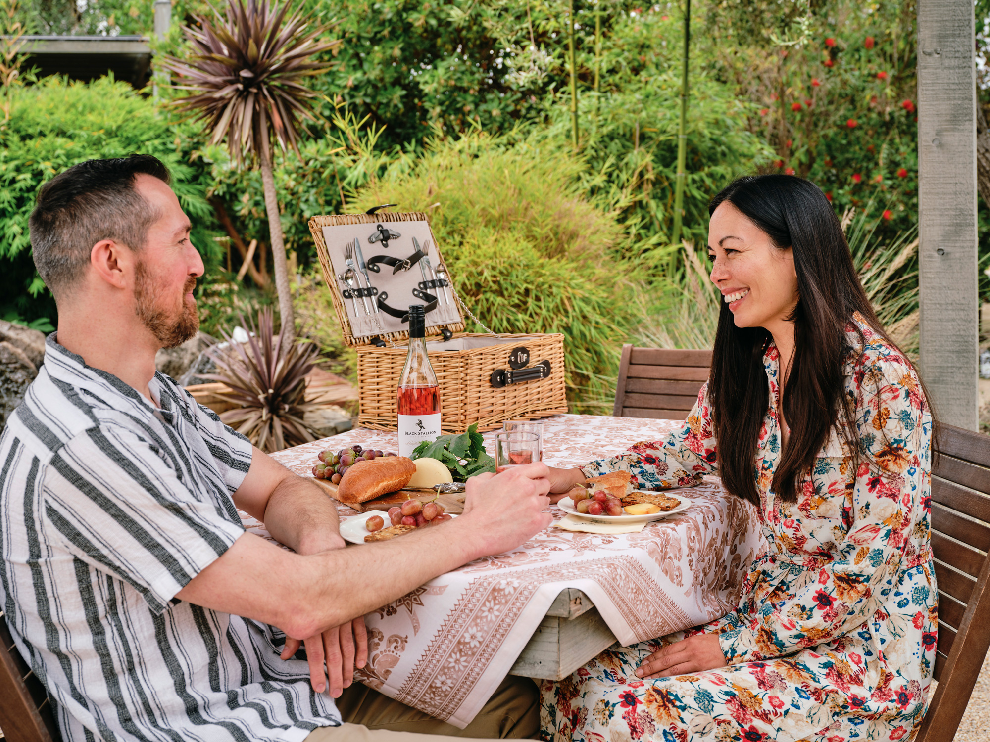 Estate Picnic Experience Black Stallion Estate Winery